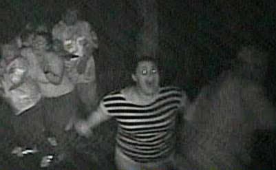 Lady running and screaming at Haunted House in Dallas - Haunted House pictures